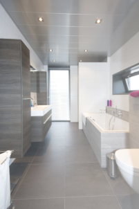 Ongeschikt Tol kalmeren Aluminium plafonds voor badkamer, keuken en woonkamer